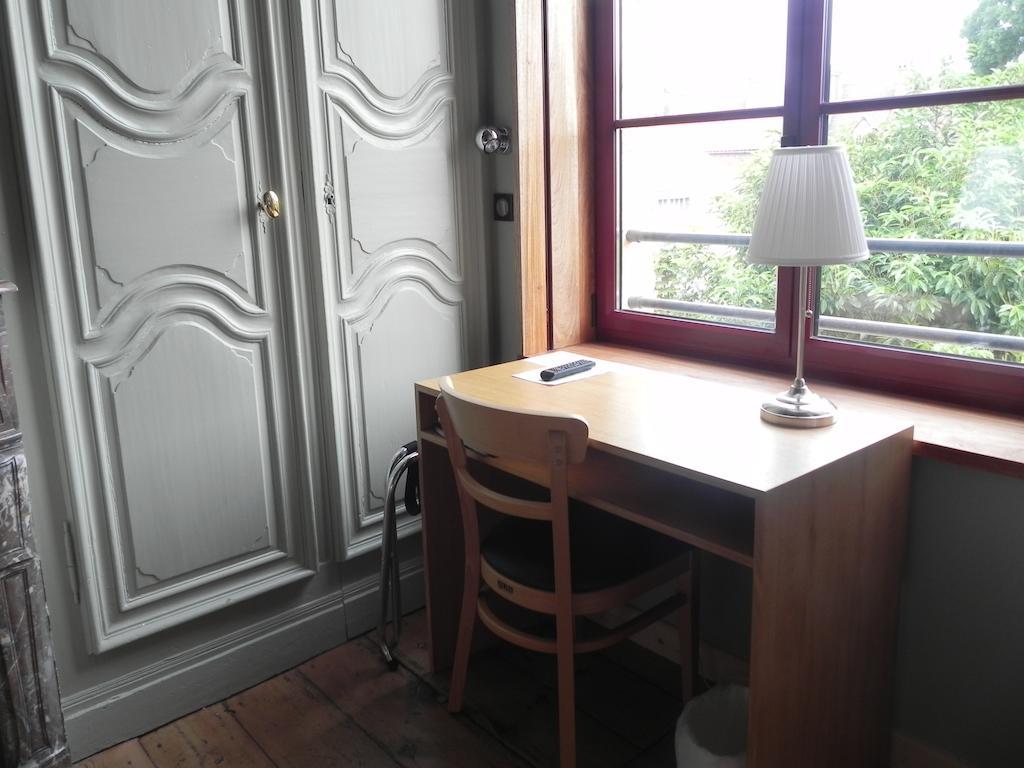 Hotel - Restaurant Au Tonnelier Bergues Δωμάτιο φωτογραφία