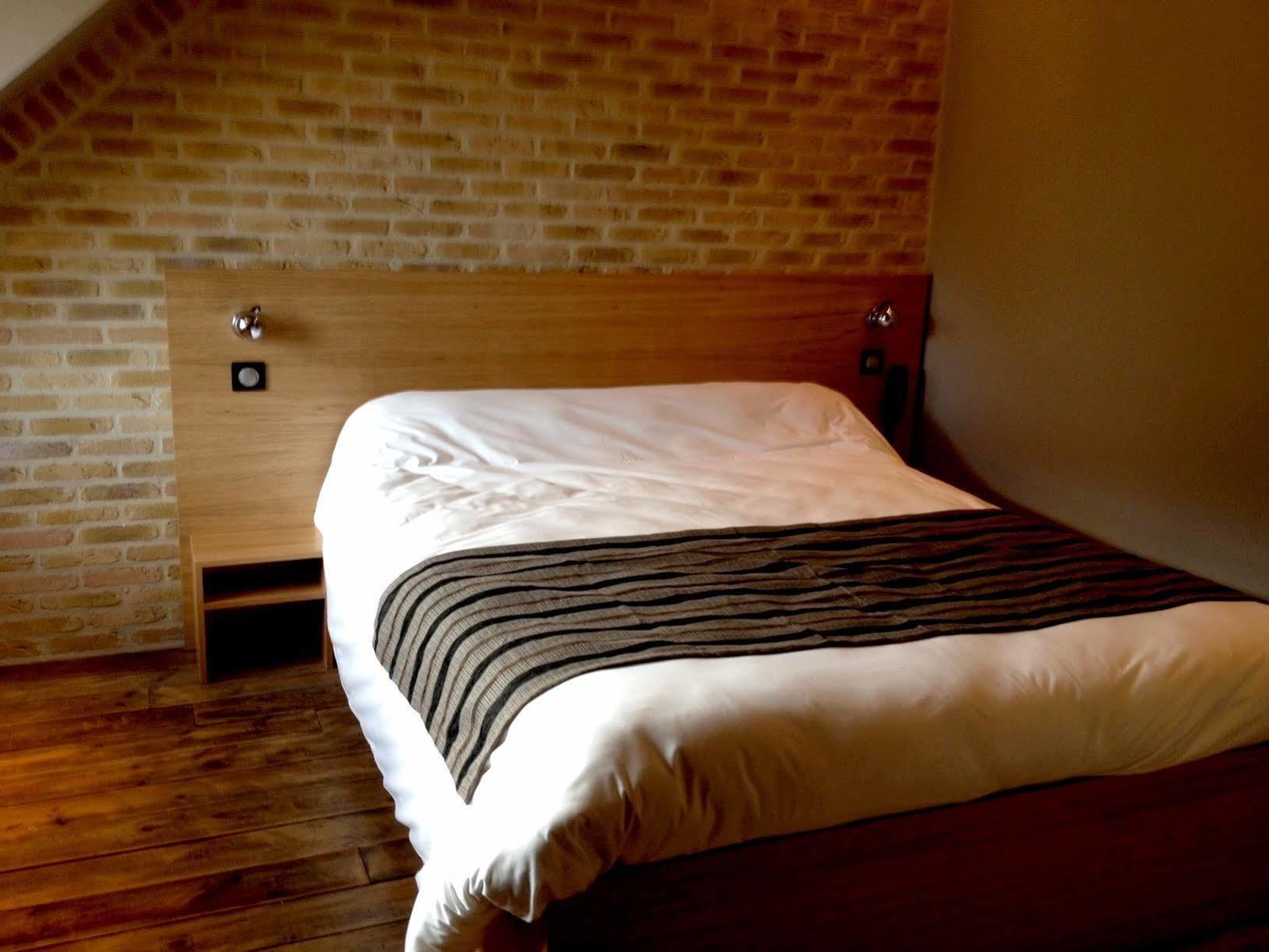 Hotel - Restaurant Au Tonnelier Bergues Εξωτερικό φωτογραφία