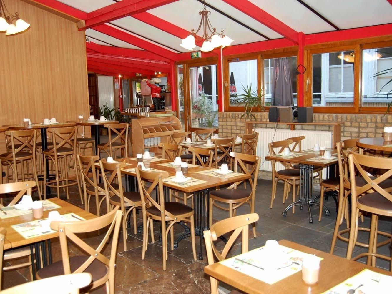 Hotel - Restaurant Au Tonnelier Bergues Εξωτερικό φωτογραφία